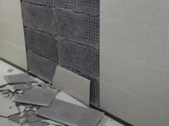 青白江瓷砖空鼓维修公司分享下青白江墙砖松动维修的知识